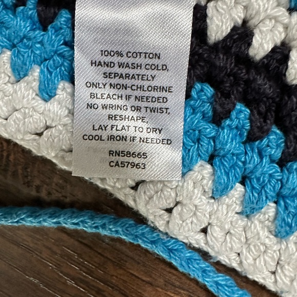 BP Crochet Zig Zag Stripe Tie Back Halter Crop Top Blue small USED FLAWED - Picture 8 of 13